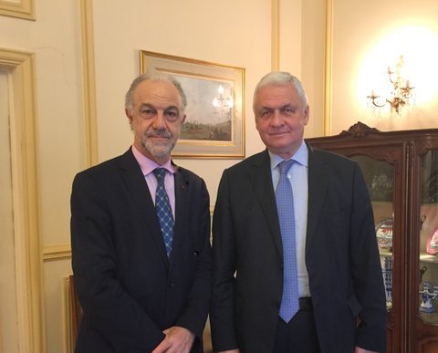 Jean-Marie Cambacérès avec S. Exc. Alexandre Orlov, Ambassadeur de la Fédération de Russie en France, le 5 février 2016.